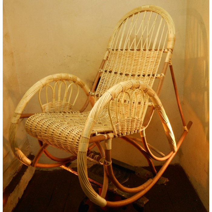 Крісло-гойдалка «Схід-5» – плетені меблі з лози