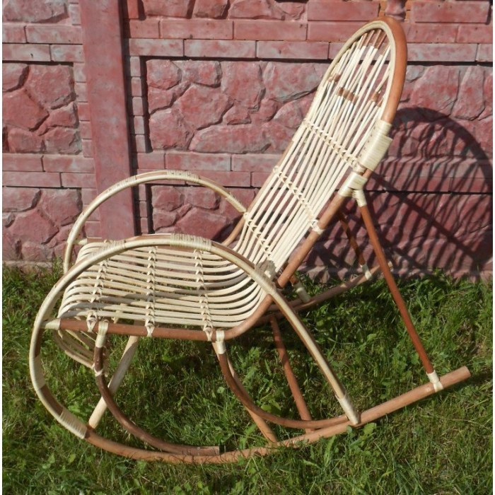 Крісло-гойдалка «Схід» – плетені меблі з лози