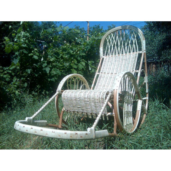 Крісло-гойдалка «Захід-3» – стиль та комфорт з лози
