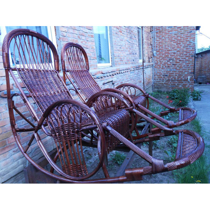 Крісло-гойдалка «Захід-5» – стиль та комфорт з лози