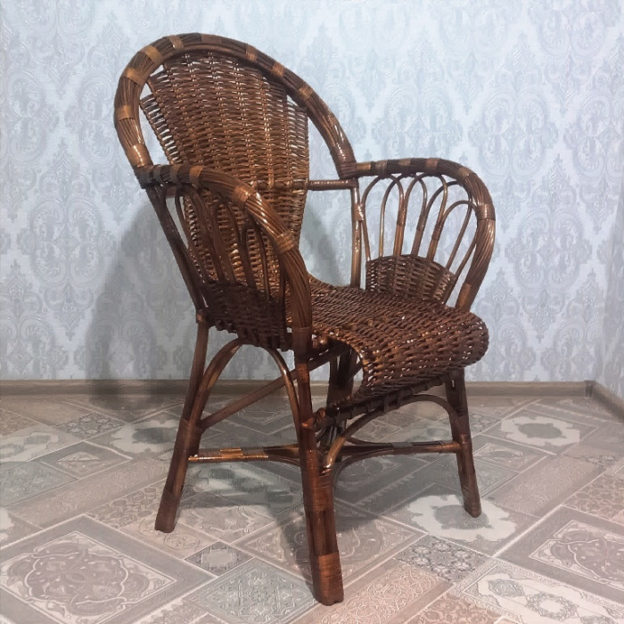 Плетене крісло «Лабіринт-4» із натуральної лози